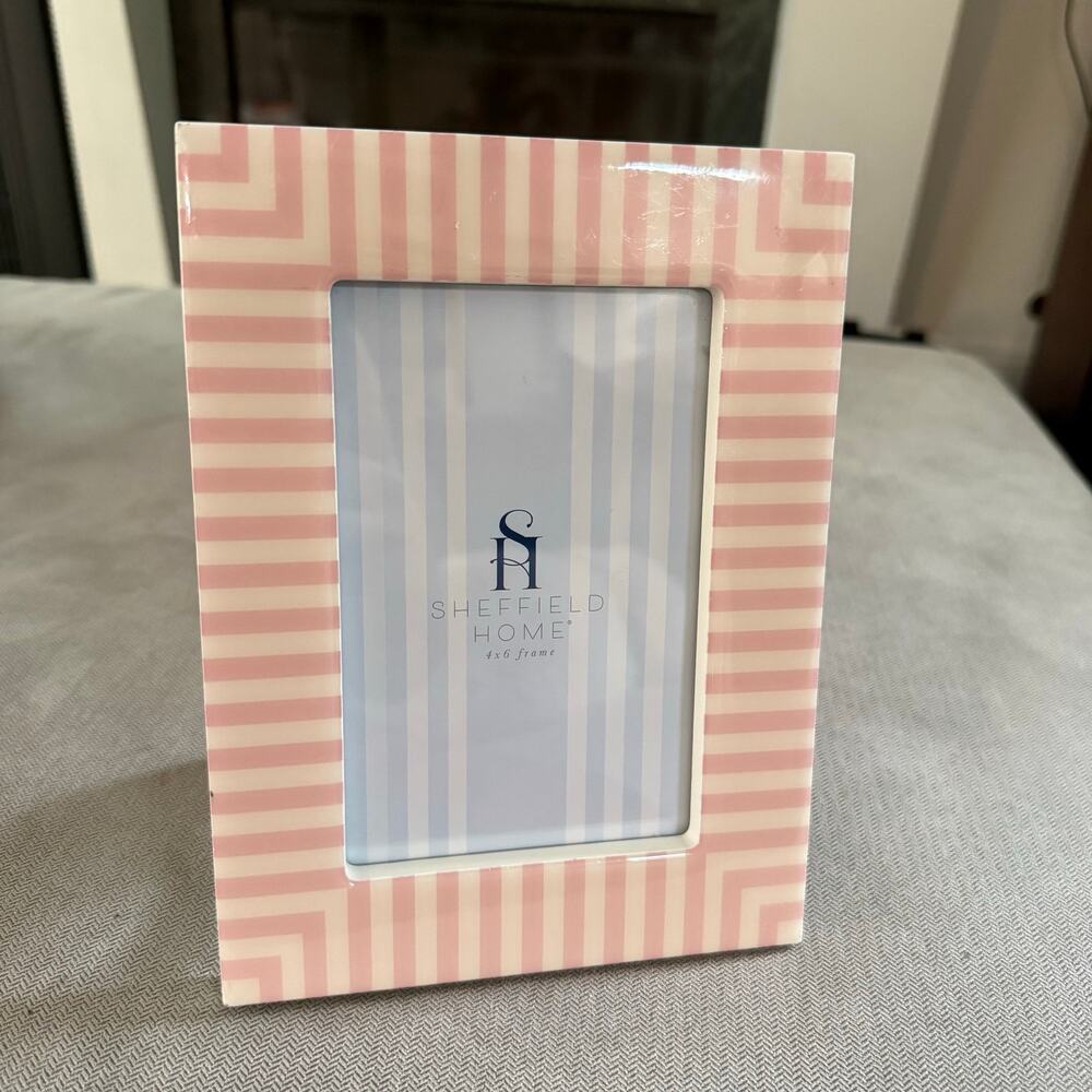 Sheffield Home 4x6 Pink Geometric Stripe Picture Frame Tabletop Wall Decor
